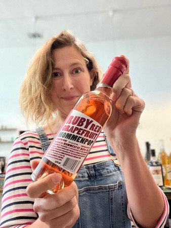 Mommenpop Ruby Red Grapefruit Aperitif Napa 375mL